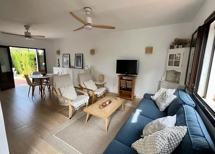 Villa Denia Beach بيت للعطل دينايا